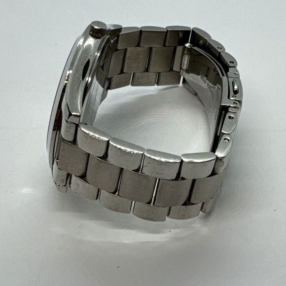 Michael Kors Slim Runway MK3178 Women's Silver Analog Dial Quartz Watch JNA609 - Picture 7 of 11